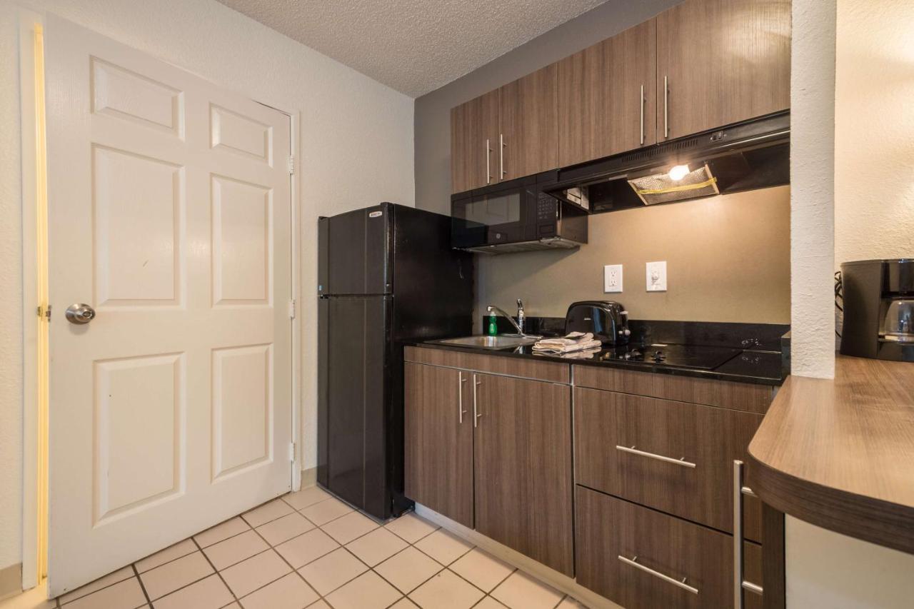 Motel 6 Duluth, Ga - Atlanta - Gwinnett Place Zewnętrze zdjęcie